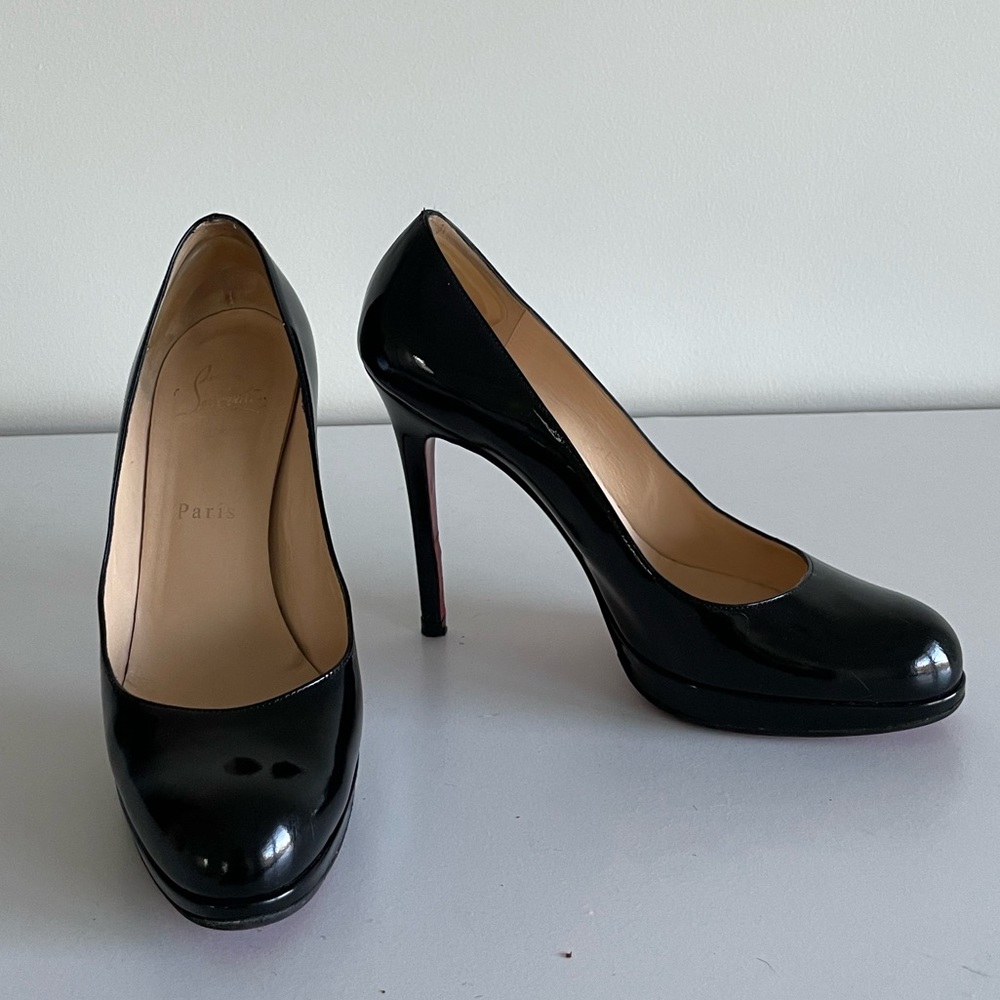 Christian Louboutin Bianca Patent Leather Black Platform Pumps Size 37.5 (7 1/2)